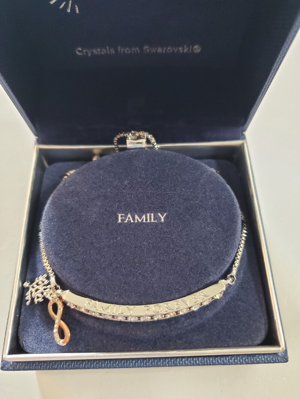 Brilliance Crystal Infinity Bar FAMILY FOREVER Adjustable Bracelet - Picture 9 of 11